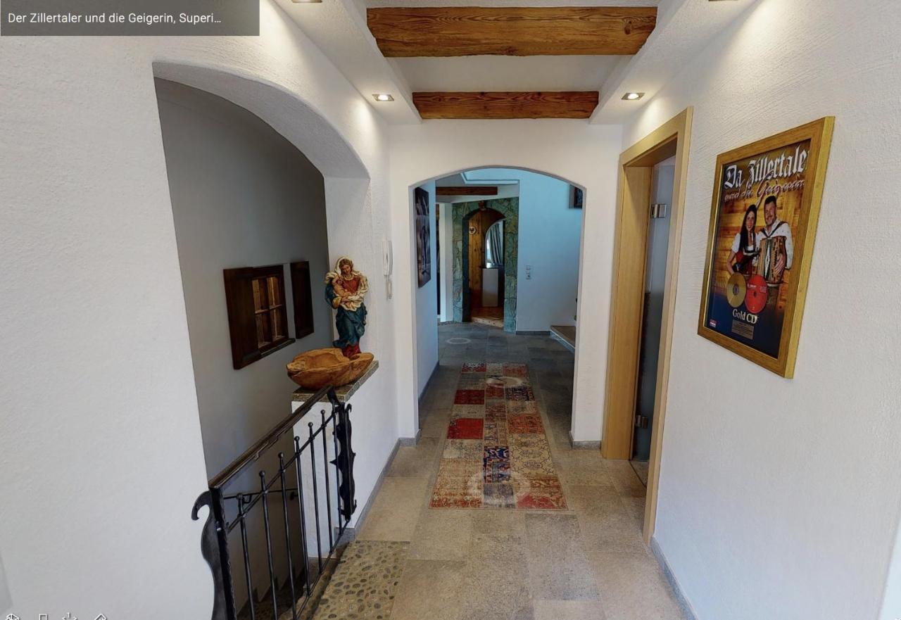 Appartements "Da Zillertaler Und Die Geigerin" Mayrhofen Esterno foto